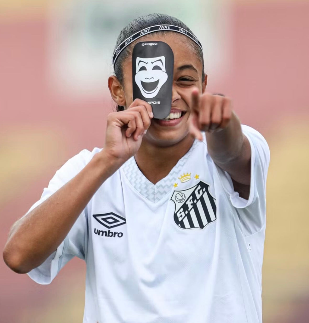 Caneleira “Chora Agora, Ri Depois”