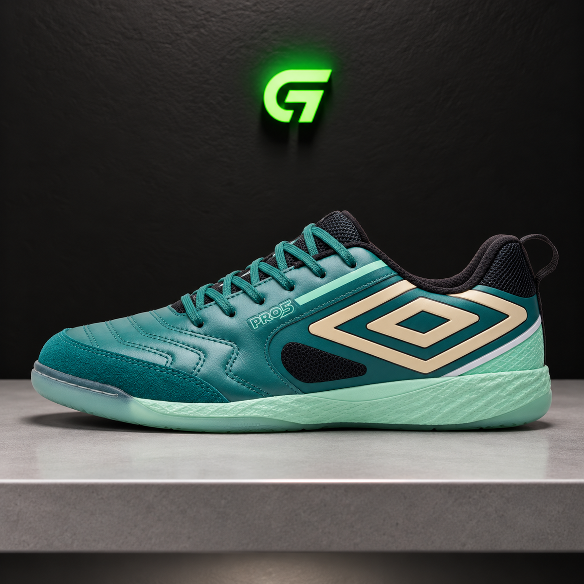 Umbro Pro 5 Bump